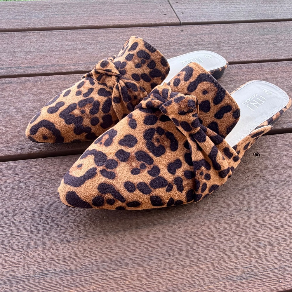 Musshoe Women Leopard Print Pointed Toe Mules Knotted Bow Slip On Flats Size 8.5